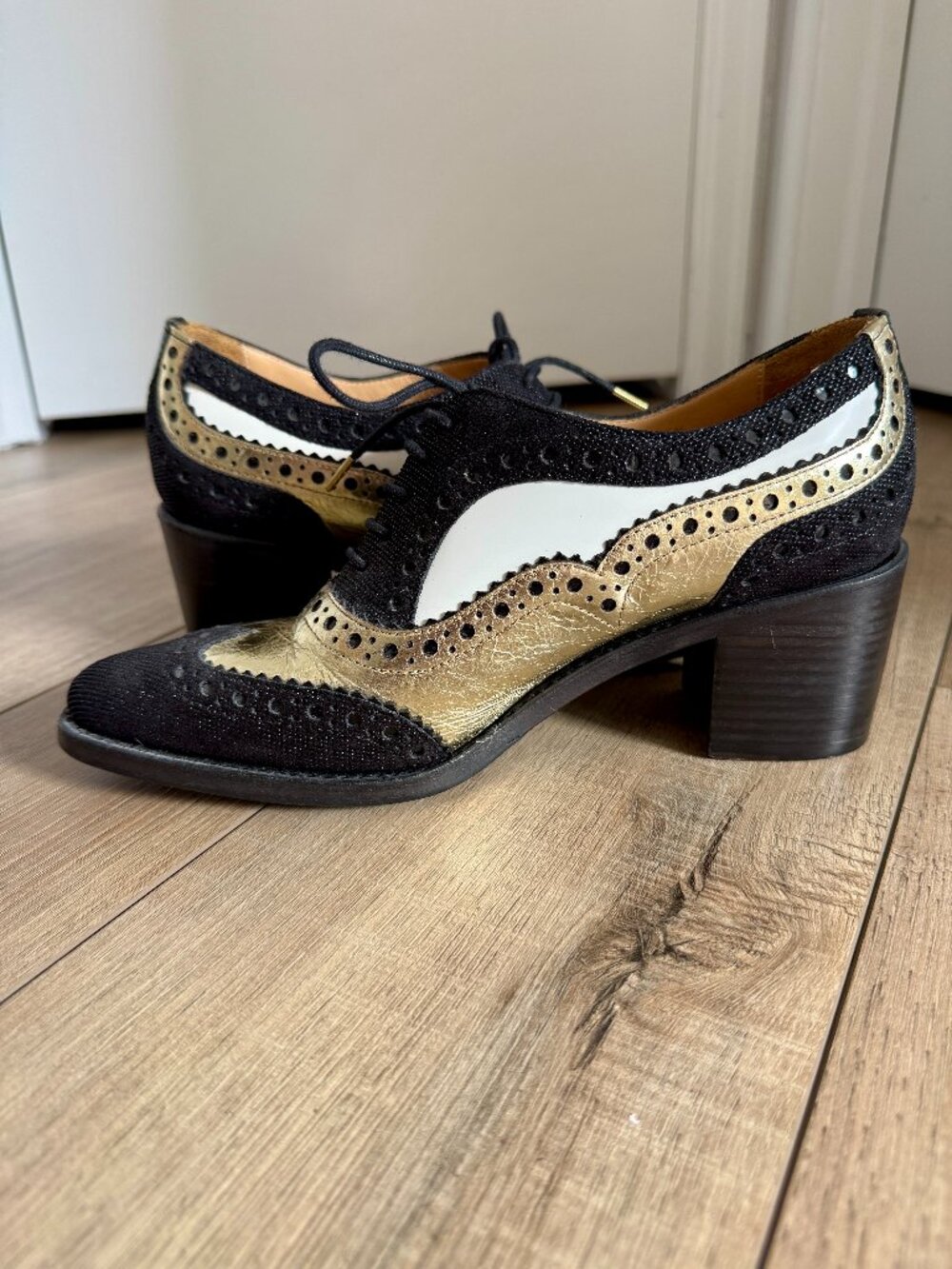 The Office of Angela Scott Oxford Lace-Up Midheel Pointed Toe Shoes Size 39/US 9 - Picture 4 of 7
